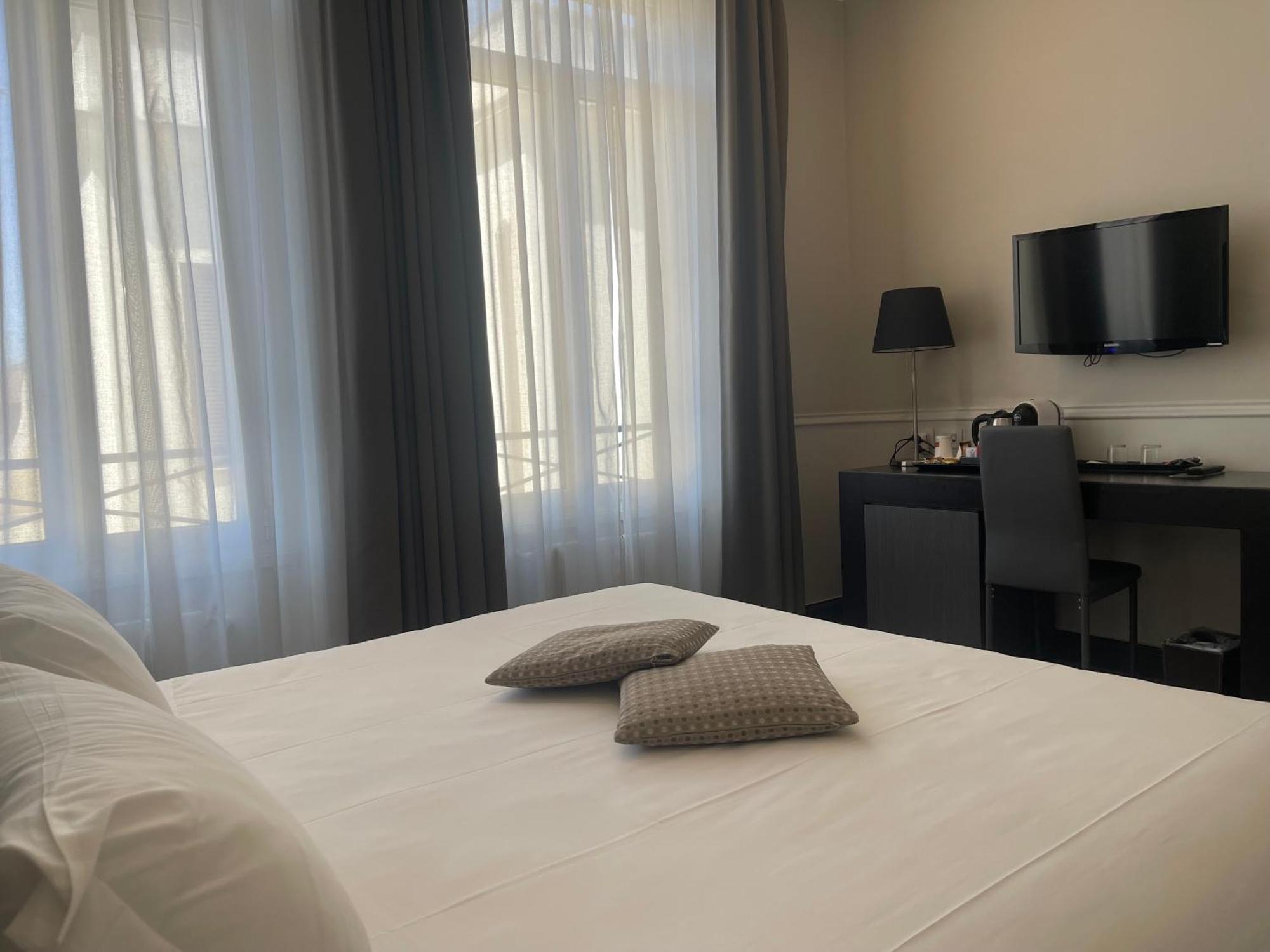 Nazionale 51 Group Bed & Breakfast Rome