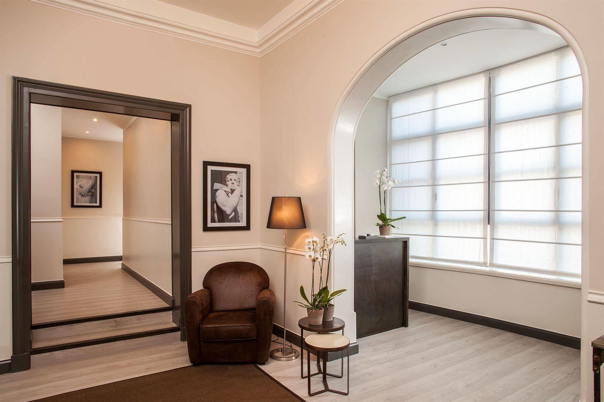 Nazionale 51 Group Bed & Breakfast Rome